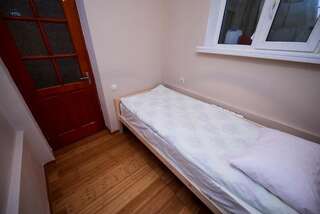Хостелы Wanderlust Hostel Алматы Бюджетный одноместный номер-1
